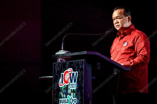 DATUK SERI ALEXANDER NANTA LINGGI