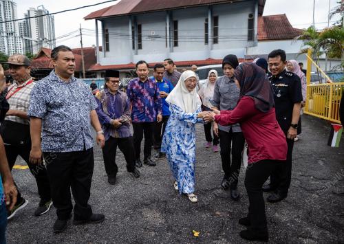 DATUK SERI DR WAN AZIZAH WAN ISMAIL