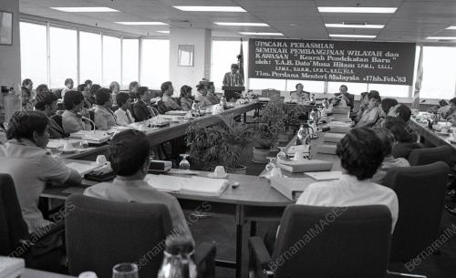 SEMINAR PEMBANGUNAN WILAYAH DAN KAWASAN