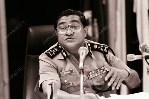 DATUK MUHD ZAMAN KHAN