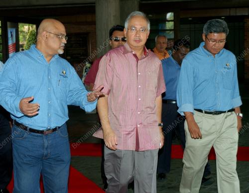 DATUK SERI MOHD NAJIB TUN ABDUL RAZAK