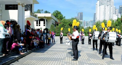 KL03_17032013_HEBAT