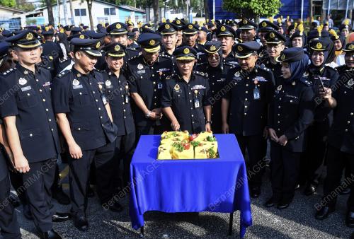 KL03_17042019_JPJ_BN201904166878
