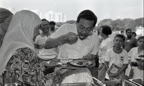 KL03_170690_HARI_KELUARGA