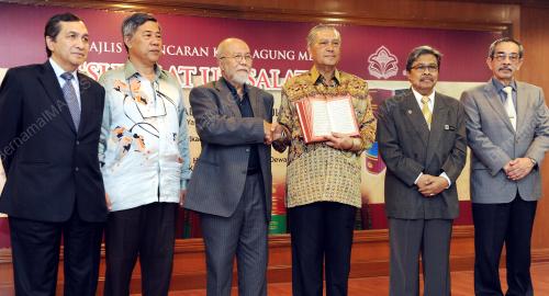 KL03_17082016_AHMAD_BUKU