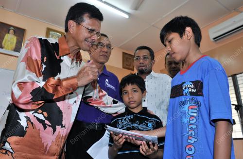 KL03_17112012_SUMBANGAN