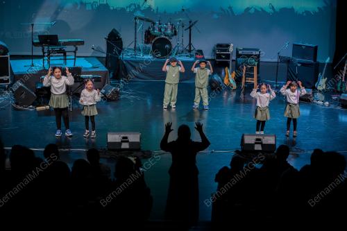 KONSERT UNVEILING UNIQUENESS 2