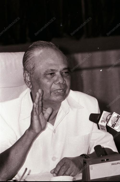 TUN ABDUL GHAFFAR BIN BABA