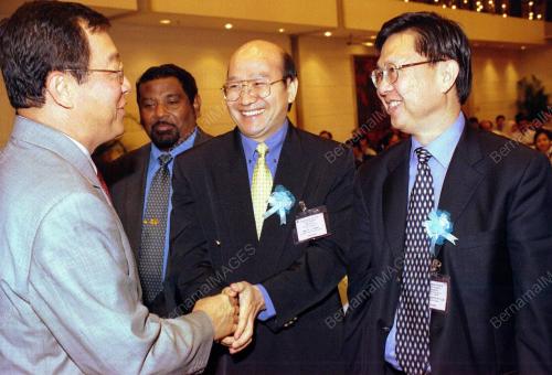 KL03_18022016_FONG_ELECTRONIC