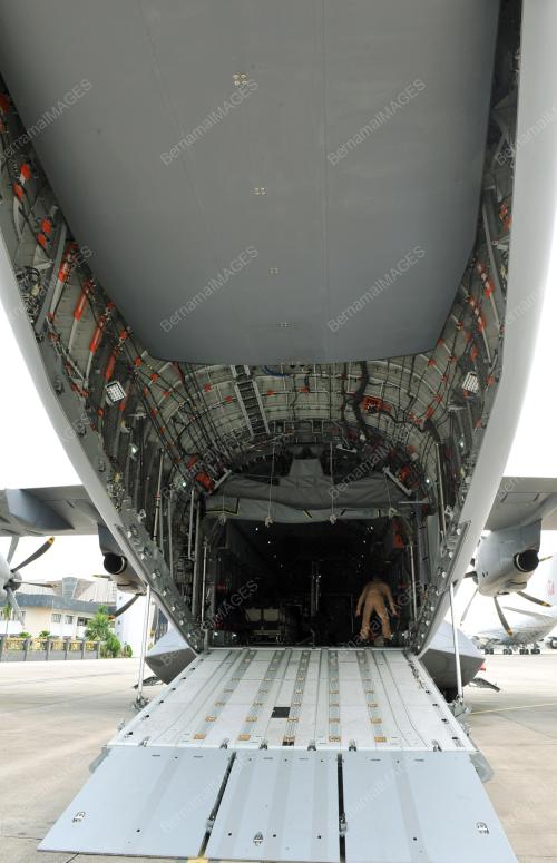 KL03_18042012_AIRBUS