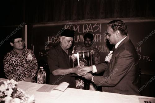 TUN ABDUL GHAFFAR BIN BABA