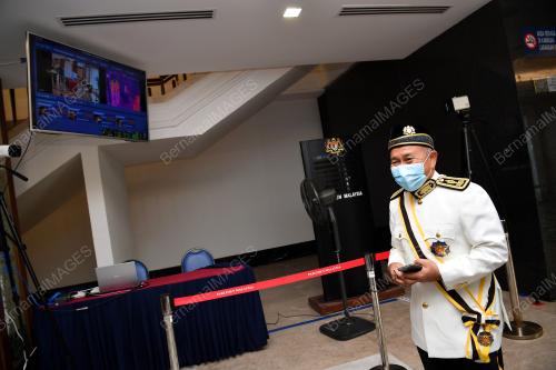 ISTIADAT PEMBUKAAN MESYUARAT PENGGAL KETIGA MAJLIS PARLIMEN KE-14
