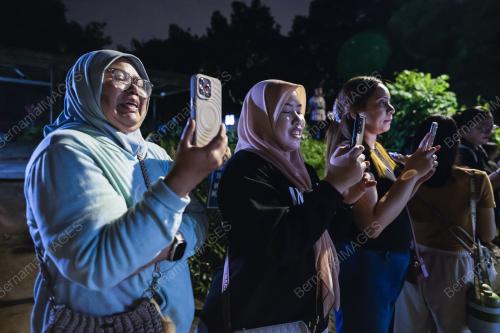PENGHANTARAN PULANG PASANGAN PANDA GERGASI, FU WA DAN FENG