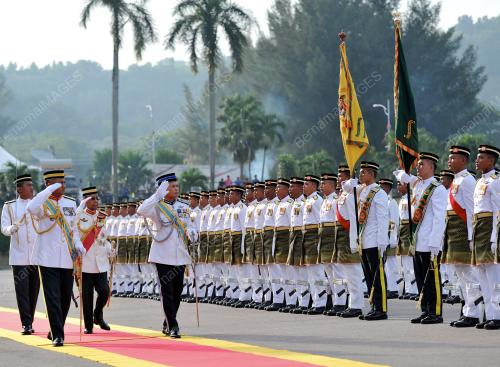 KL03_18072014_PAHLAWAN