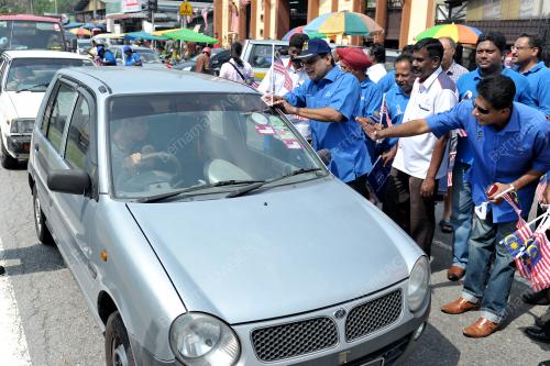 KL03_18082012_BENDERA