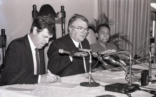DISEMBER 1982