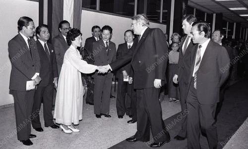 DISEMBER 1982