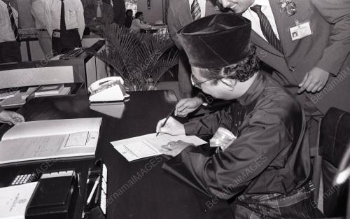 TENGKU RAZALEIGH HAMZAH