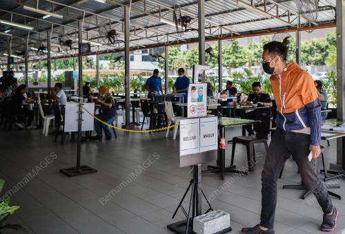 RESTORAN DIBENARKAN MENGIKUT KELUASAN MEJA