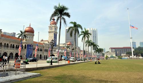 KL03_19072014_BENDERA