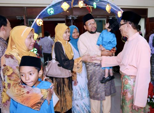 ABU ZAHAR UJANG