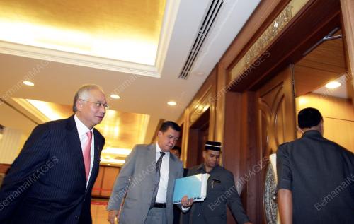 NAJIB TUN ABDUL RAZAK