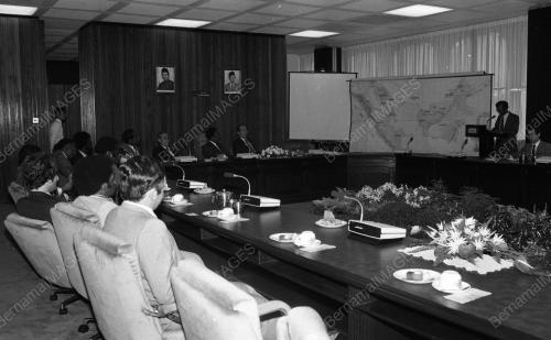 MAJLIS TAKLIMAT DI PARLIMEN