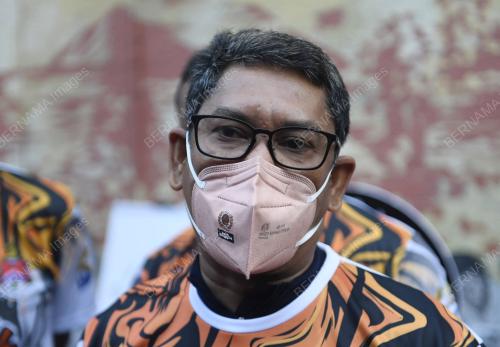 DATUK SERI FAIZAL AZUMU
