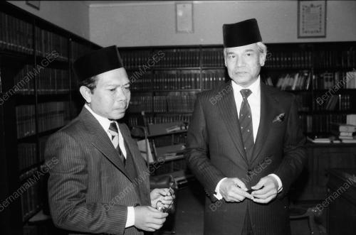 SULTAN AZLAN MUHIBBUDDIN SHAH