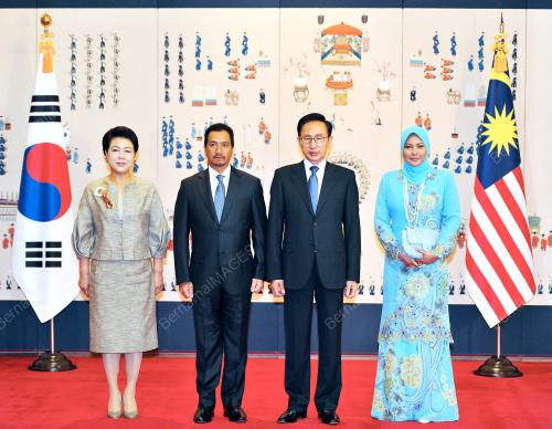 TUANKU MIZAN ZAINAL ABIDIN