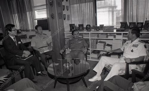 PEGAWAI TENTERA KOREA