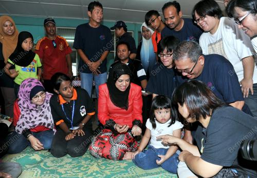 KL03_20102012_SHARIZAT