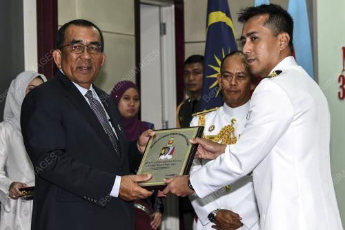 KL03_20122017_JOHARI_BN201712194475