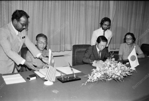 PERJANJIAN