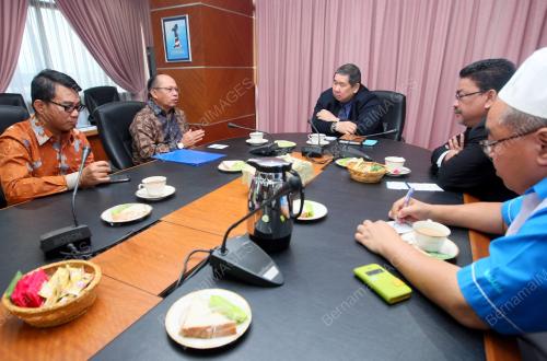 KL03_21022014_KUNJUNGAN