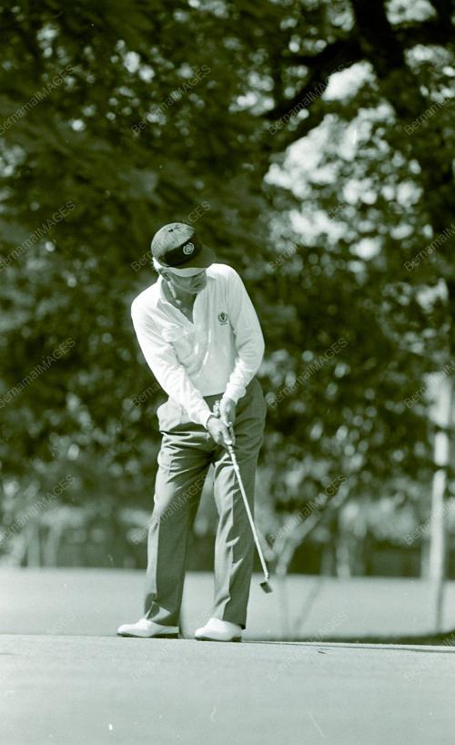 KL03_210390_GOLF