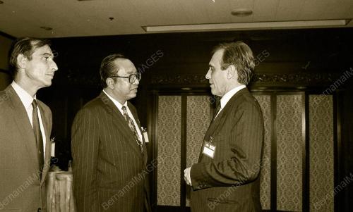 KL03_210390_LAWATAN