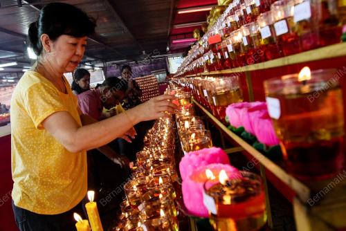 KL03_21052016_WESAK_DAY