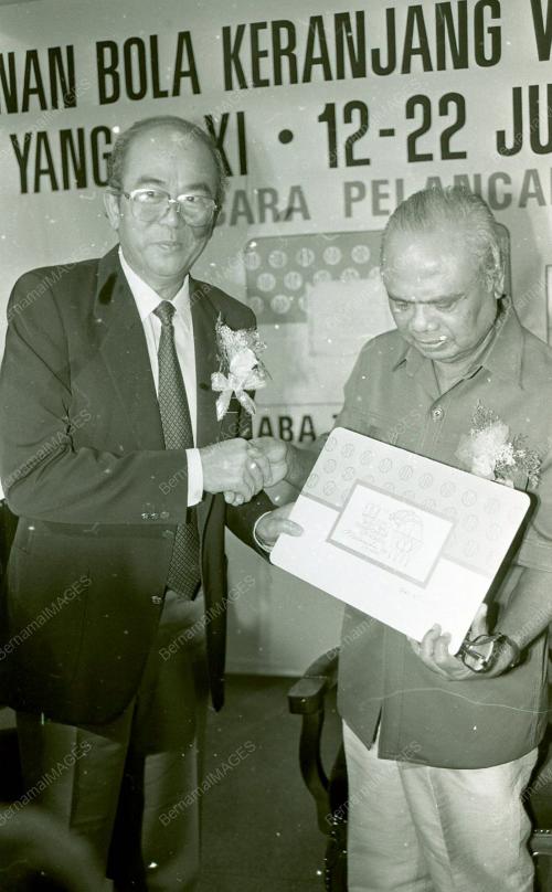KL03_210690_KAD_EMAS
