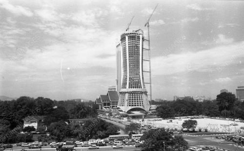 KL03_21082015_LUTH