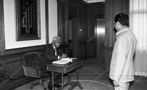 KL03_21082015_MENTERI_FIJI