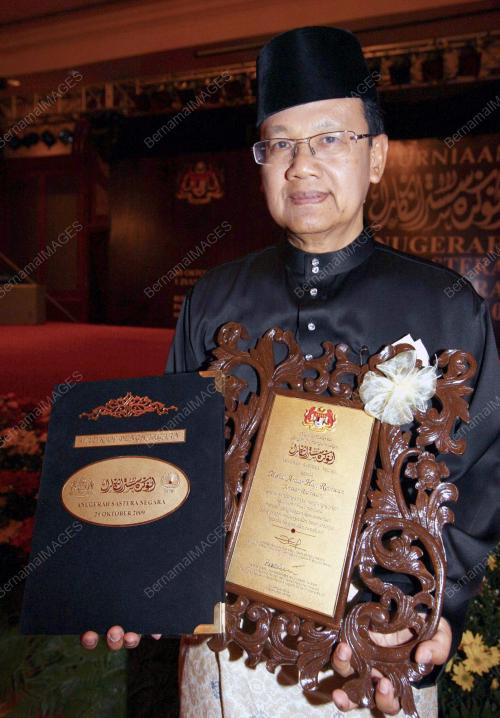 DATUK DR MOHD ANWAR RIDHWAN