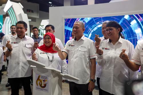 DATUK SERI FADILLAH YUSOF