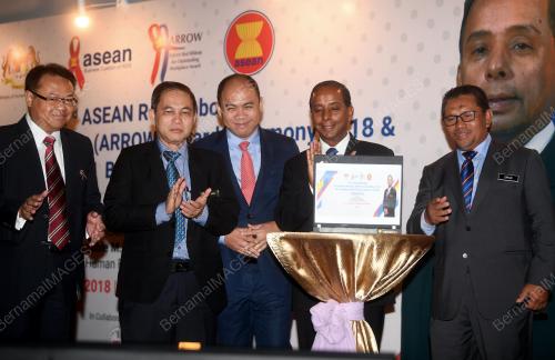 KL03_21112018_RIBBON_BN201811194062