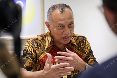 DATUK SERI AHMAD FADIL SHAMSUDDIN