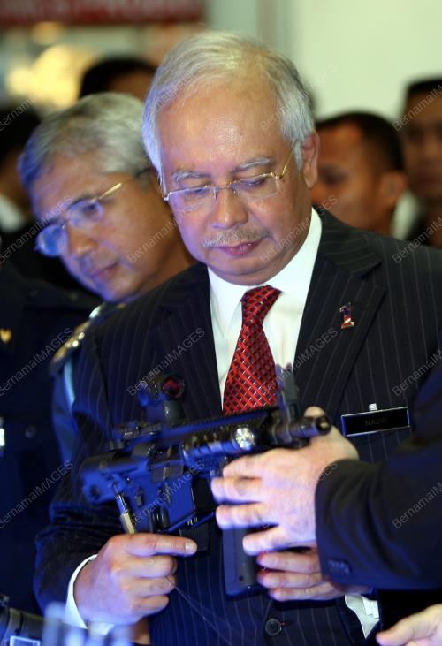 MOHD NAJIB TUN ABDUL RAZAK