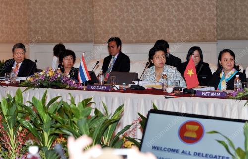 KL03_22072013_ACWC