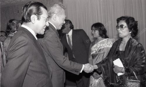 DR. MAHATHIR MOHAMAD