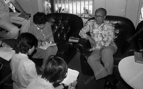 KL03_23012015_SIDANG_AKHBAR