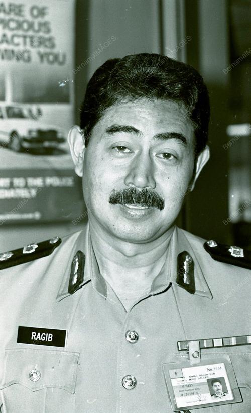 KL03_230390_POLIS